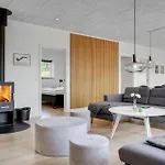 Dom wakacyjny Stunning In With Sauna Haderslev