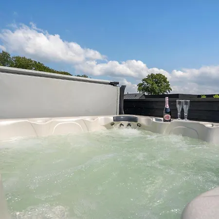 Дом отдыха Stunning In With Sauna *