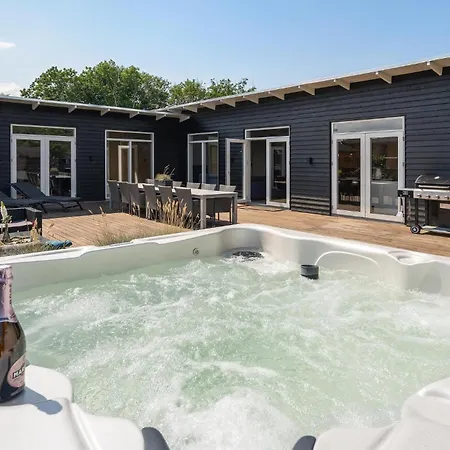 Semesterbostad Stunning In With Sauna *