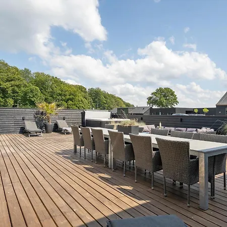 Stunning In With Sauna Хадерслев