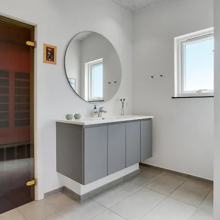 Stunning In With Sauna