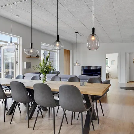 Feriehus Stunning In With Sauna